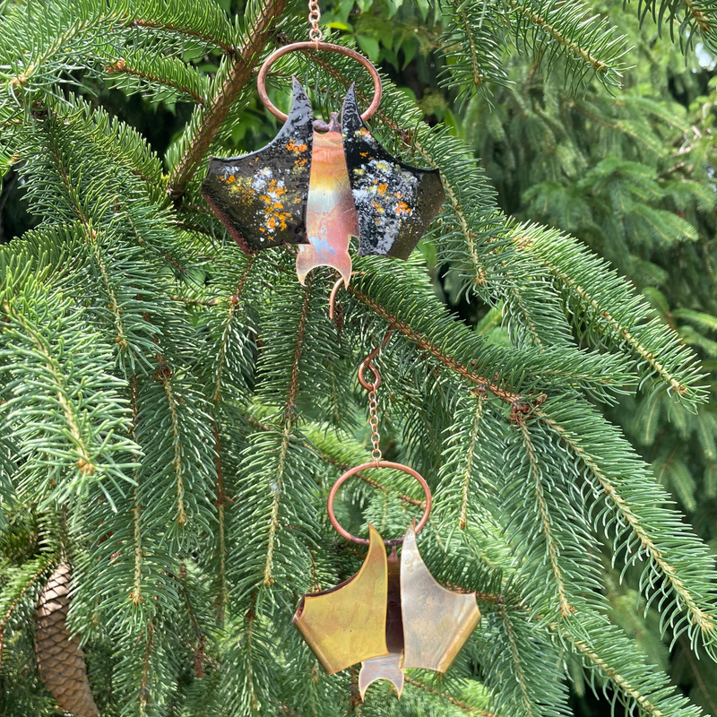 Natural Copper Hanging Bat (bare)  NOTE:  Orders for these will ship on or around September 18.  Placing an order for these before that date will create a pre-paid, pre-order