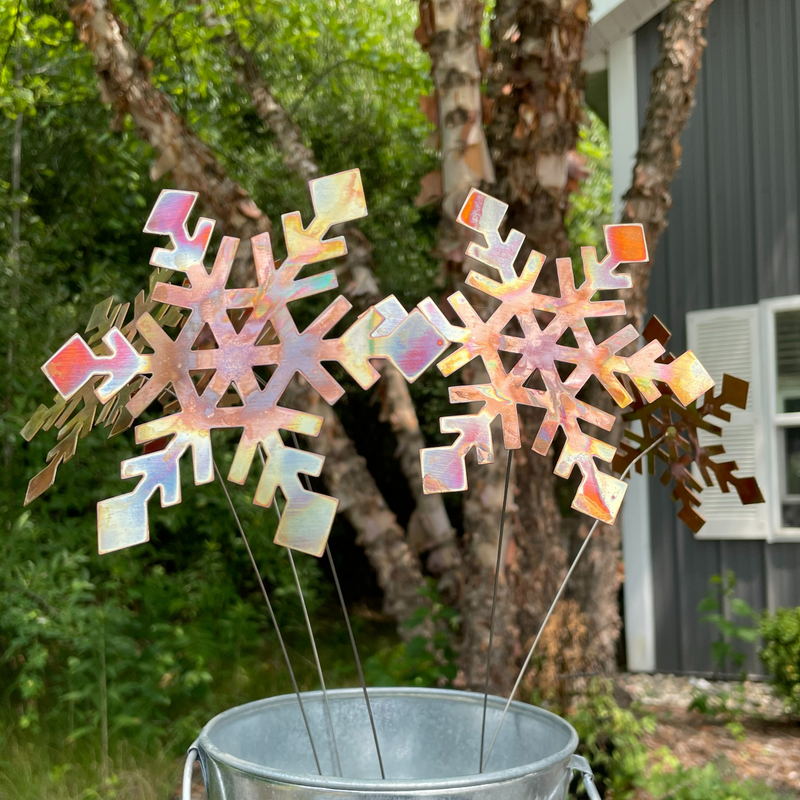 Natural Copper Extra Large Natural Snowflake  NOTE:  Orders for these will ship on or around September 18.  Placing an order for these before that date will create a pre-paid, pre-order
